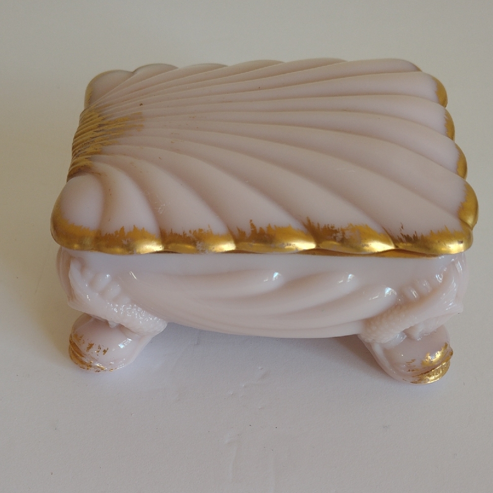 Cambridge Crown Tuscan Pink Glass Trinket Box With Gold Trim